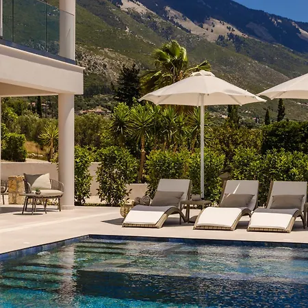 Deos Villa *